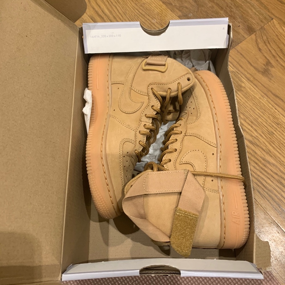 Woman’s Air Force 1 hi PTM